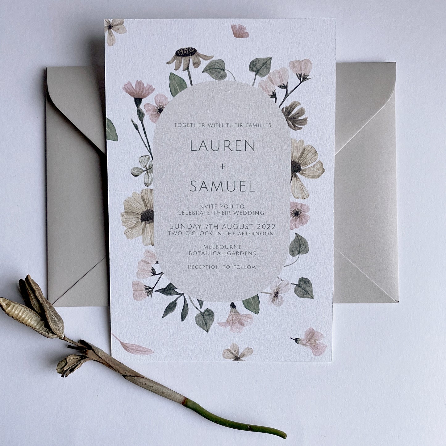 Pressed Flowers Invitation/WEDDING Invite/Botanical Invite/Vintage Pressed Flowers