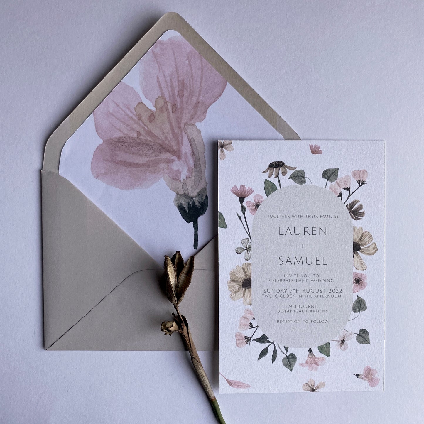 Pressed Flowers Invitation/WEDDING Invite/Botanical Invite/Vintage Pressed Flowers