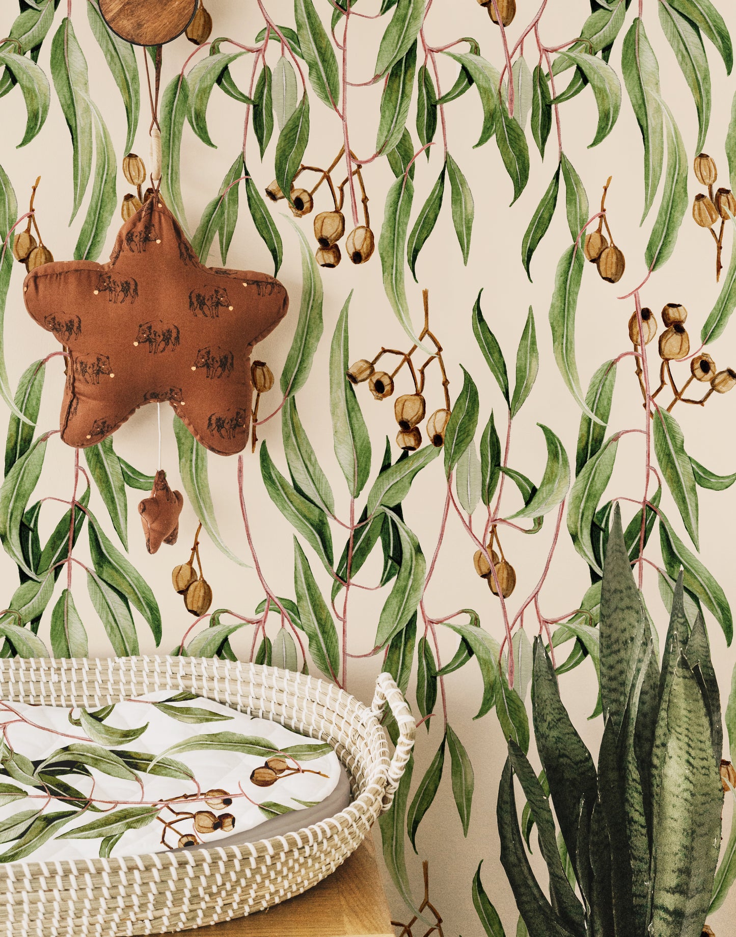 GUM LEAVES